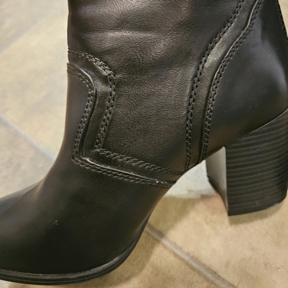 Black Chinese Laundry Ankle Booties - Size 6.5 - Picture 4 of 8